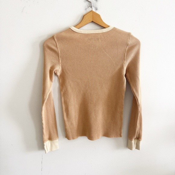 American eagle tan waffle knit long sleeve crewneck ski lodge top size XS - Picture 3 of 5